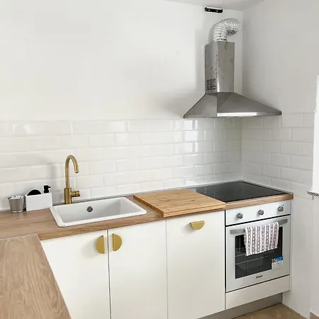Lumina Apartment Vir